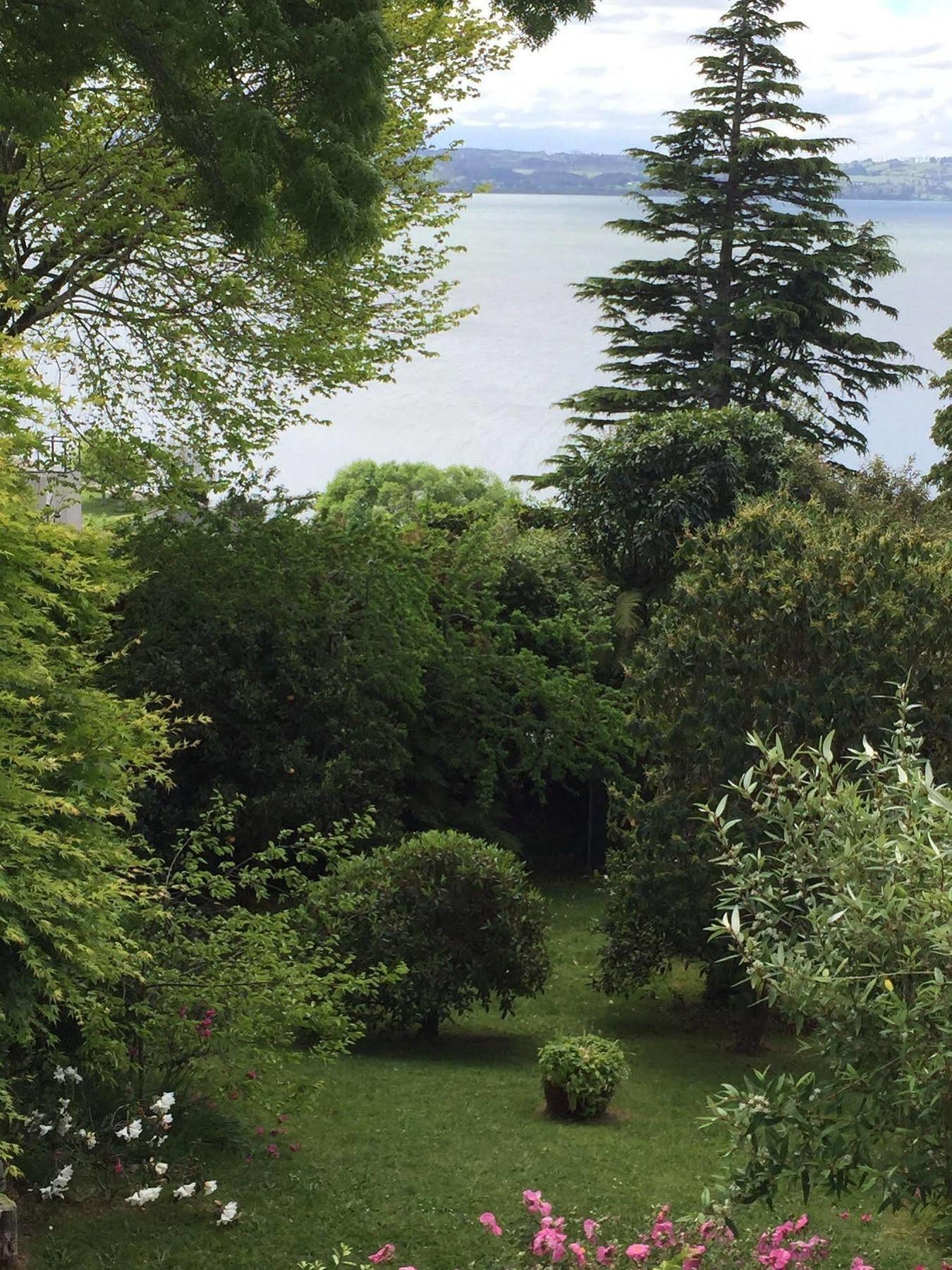 Lakeview Holiday Home Rotorua Exteriör bild