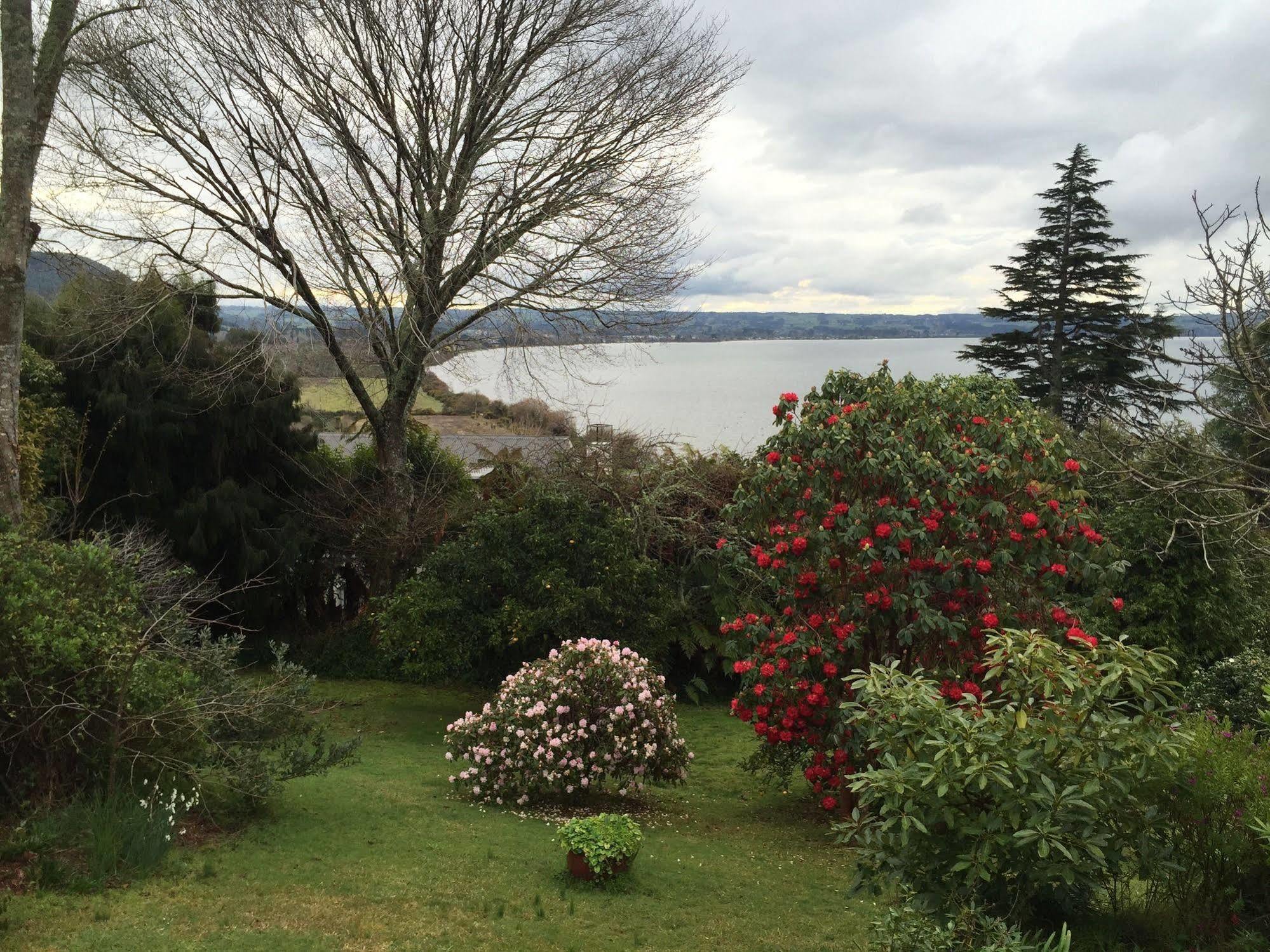 Lakeview Holiday Home Rotorua Exteriör bild